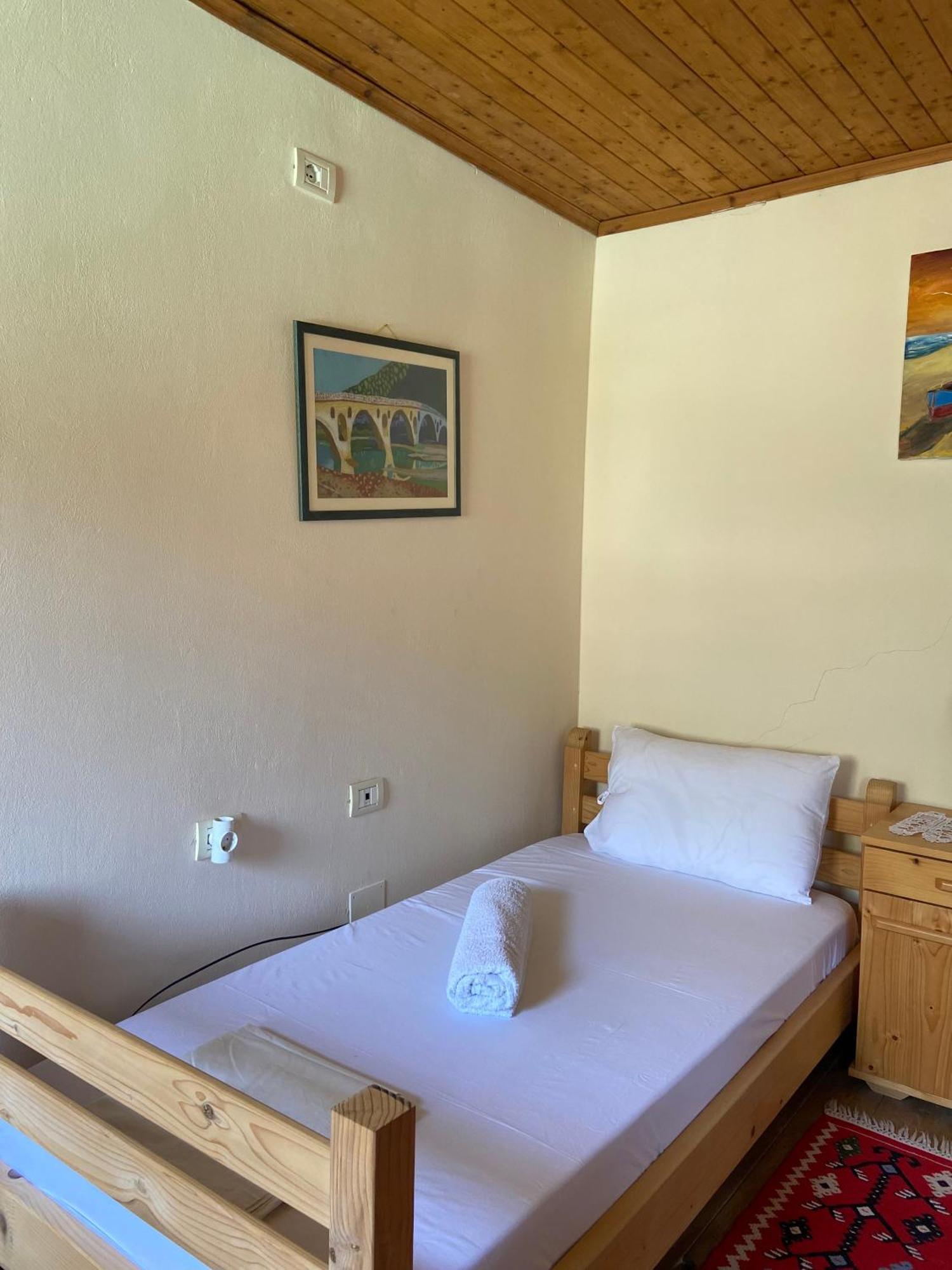 Teo'S Guest House Berat Exterior foto